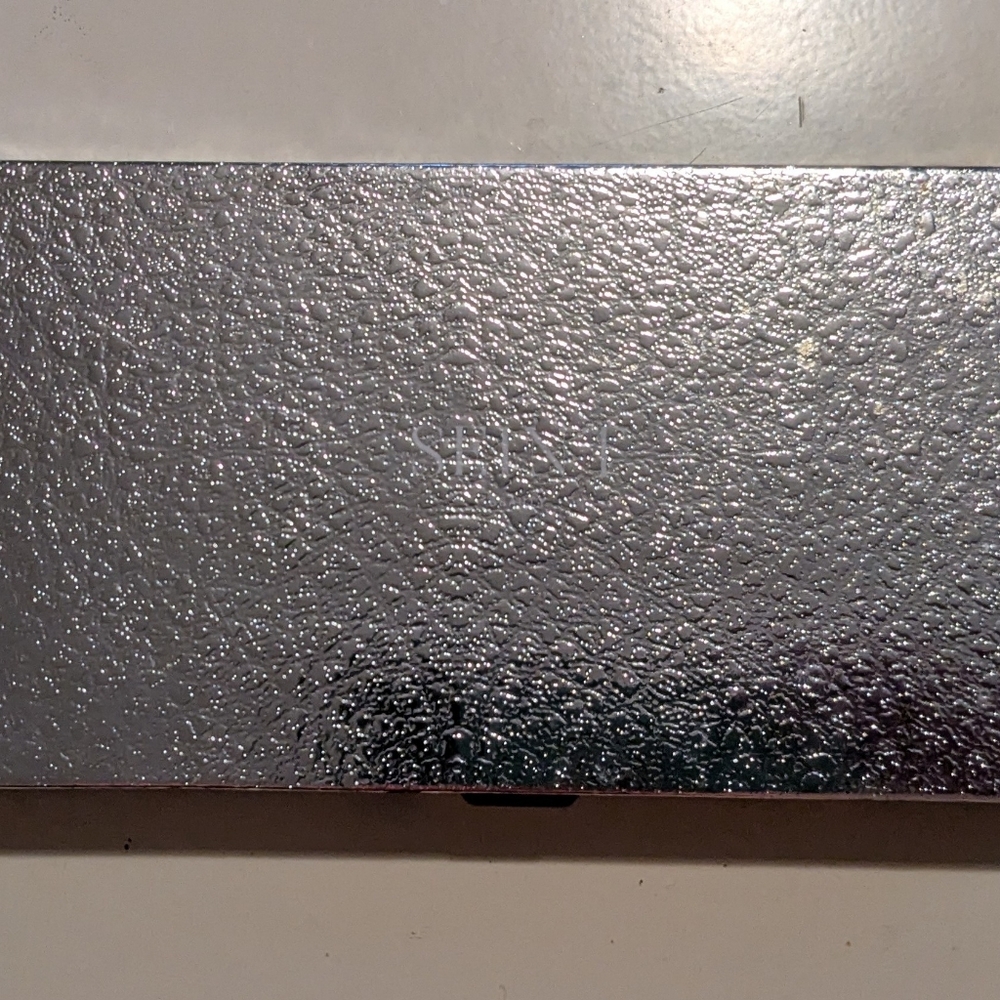 Seint Silver Metallic Compact